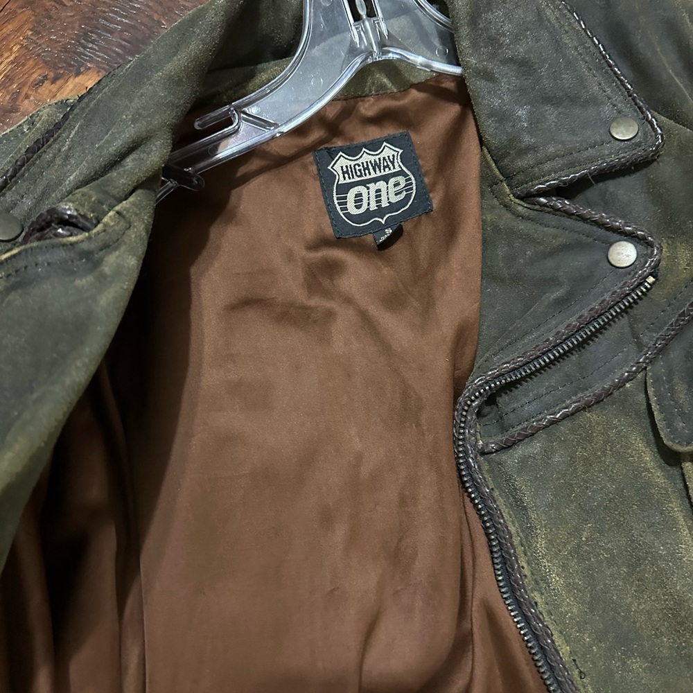 Leather Motorcycle Jacket. - Picture 4 of 8